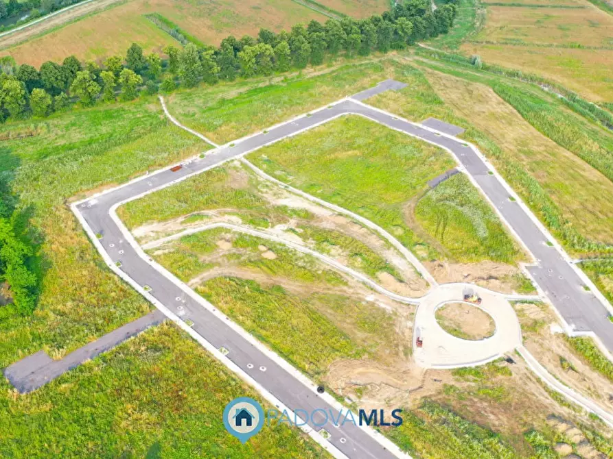 Immagine 1 di Terreno in vendita  in via Monte Rua a Padova