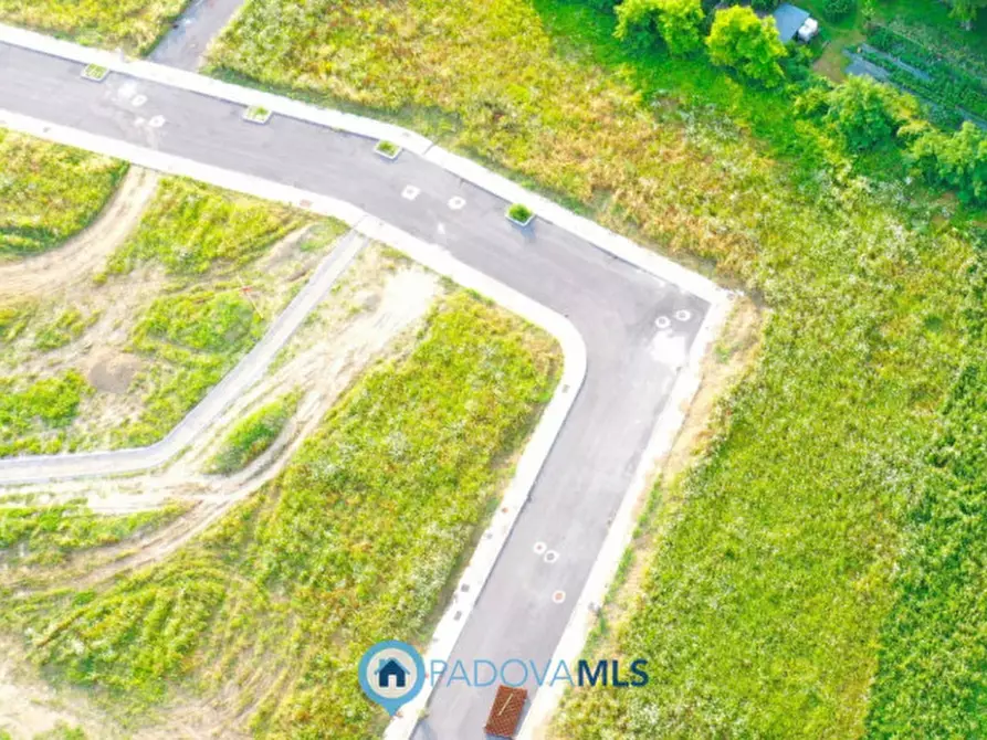 Immagine 5 di Terreno in vendita  in via Monte Rua a Padova