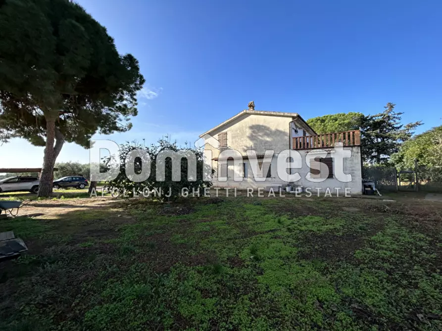 Immagine 1 di Villa in vendita  in Cava del Gesso a Capalbio