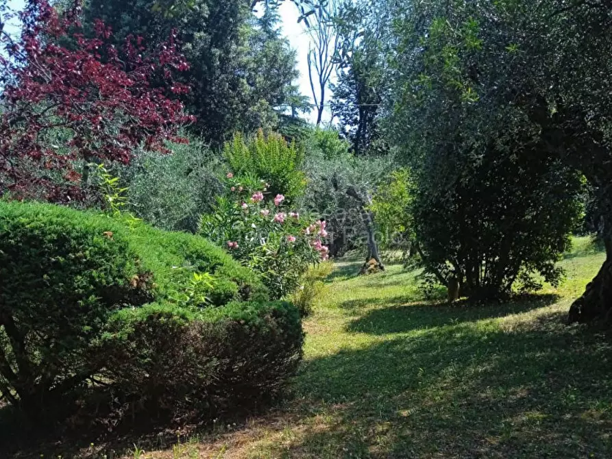 Immagine 9 di Villa in vendita  in roncosambaccio a Fano