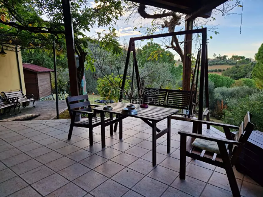 Immagine 23 di Villa in vendita  in roncosambaccio a Fano