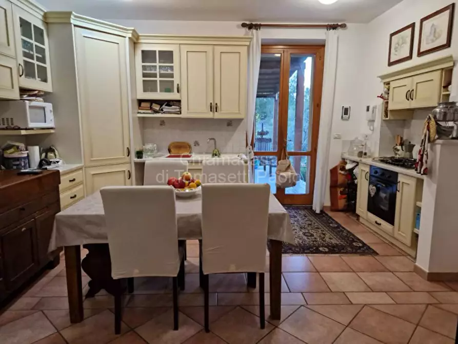 Immagine 25 di Villa in vendita  in roncosambaccio a Fano