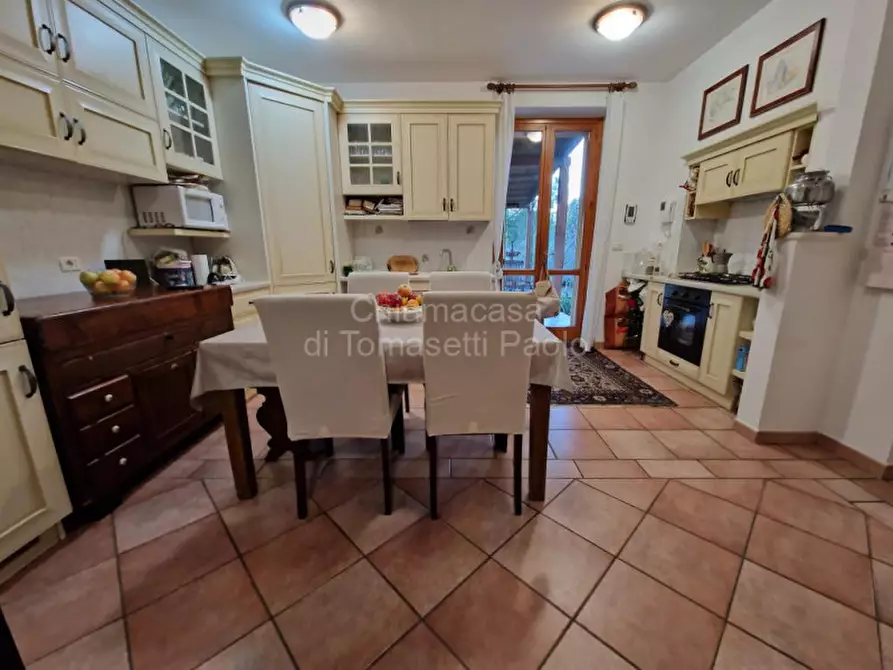 Immagine 27 di Villa in vendita  in roncosambaccio a Fano