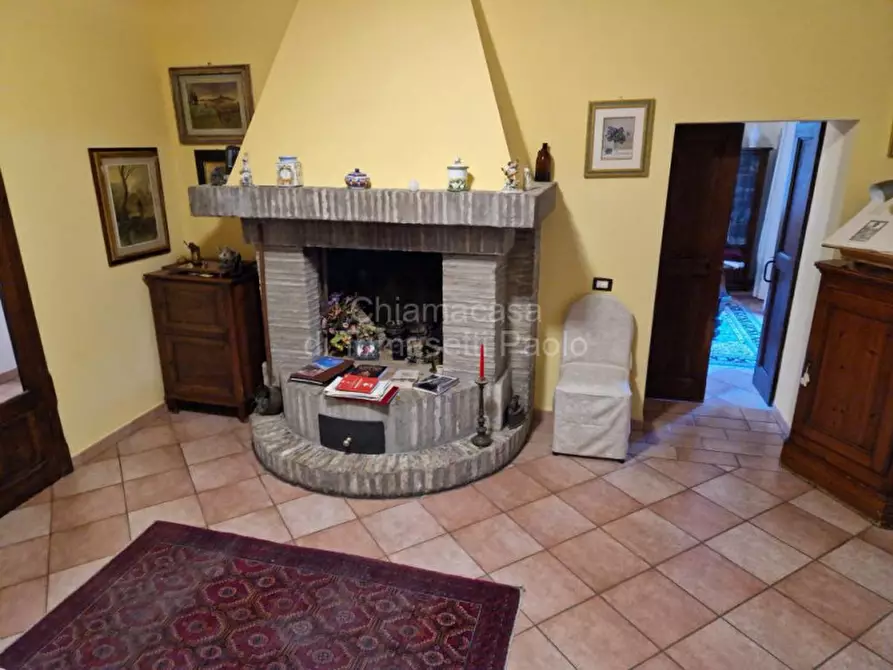 Immagine 29 di Villa in vendita  in roncosambaccio a Fano