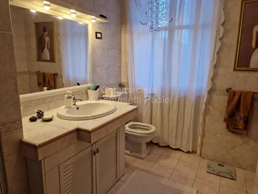 Immagine 36 di Villa in vendita  in roncosambaccio a Fano