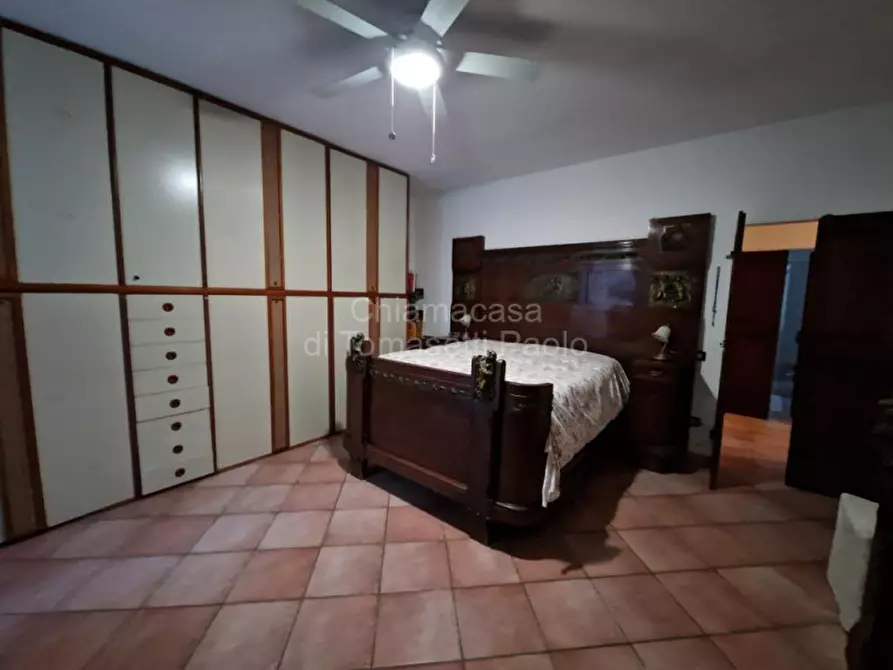 Immagine 44 di Villa in vendita  in roncosambaccio a Fano