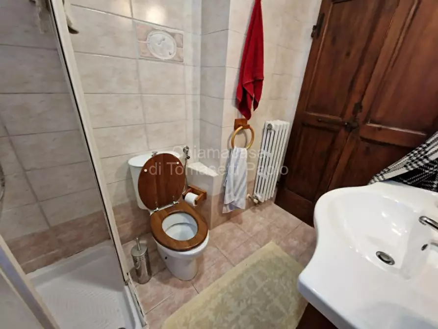 Immagine 46 di Villa in vendita  in roncosambaccio a Fano