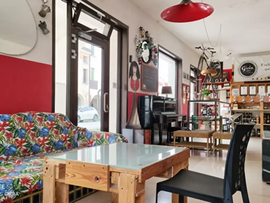 Immagine 7 di Attività commerciale in vendita  in via giuseppe garibaldi 103 oderzo a Oderzo