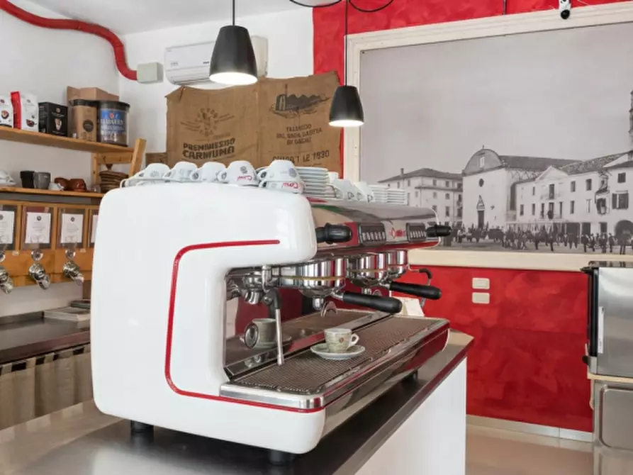 Immagine 10 di Attività commerciale in vendita  in via giuseppe garibaldi 103 oderzo a Oderzo