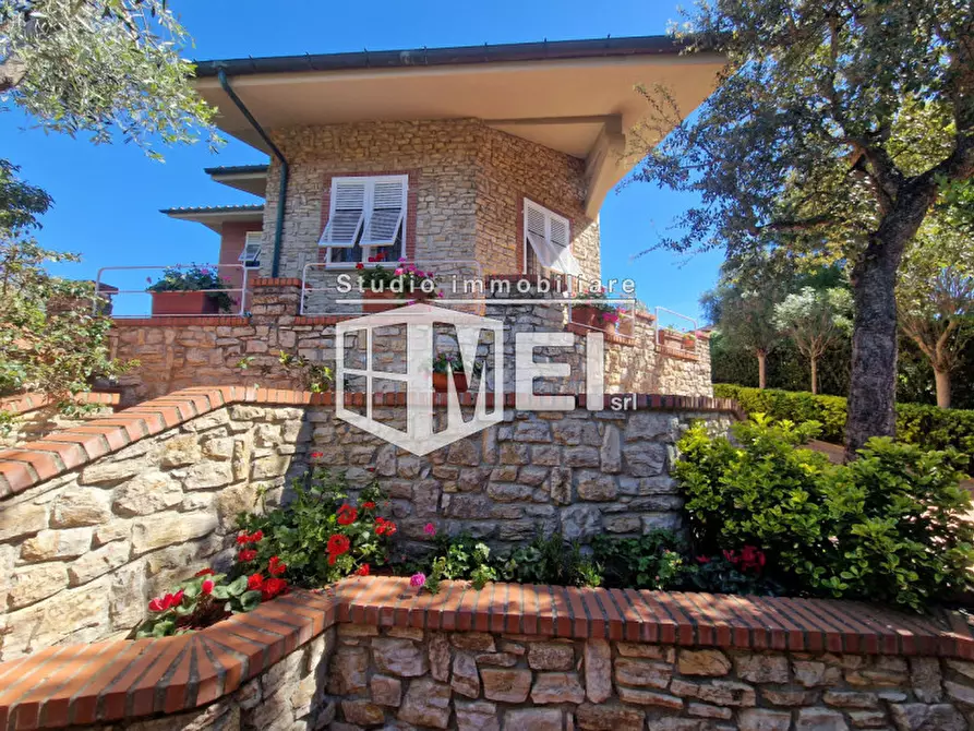 Immagine 11 di Villa in vendita  in Via Dell' olivara a Livorno