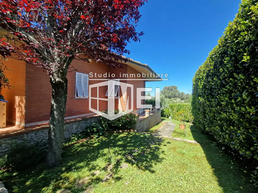 Immagine 31 di Villa in vendita  in Via Dell' olivara a Livorno