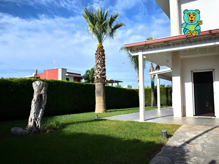 Immagine 1 di Villa in vendita  in Via Charles le Corbusier a Lecce