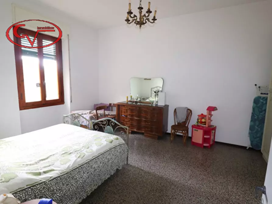 Immagine 9 di Appartamento in vendita  in via Dante Alighieri a Bucine