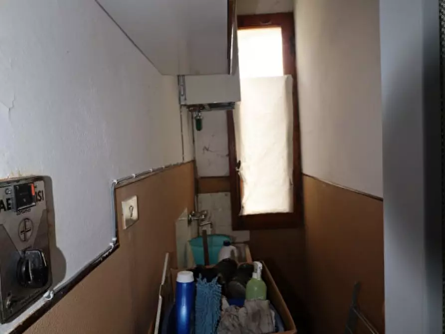 Immagine 11 di Appartamento in vendita  in via Dante Alighieri a Bucine