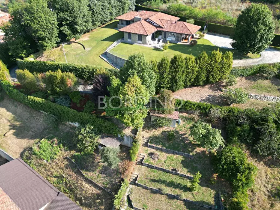 Immagine 1 di Villa in vendita  in Altavilla, snc a Alba