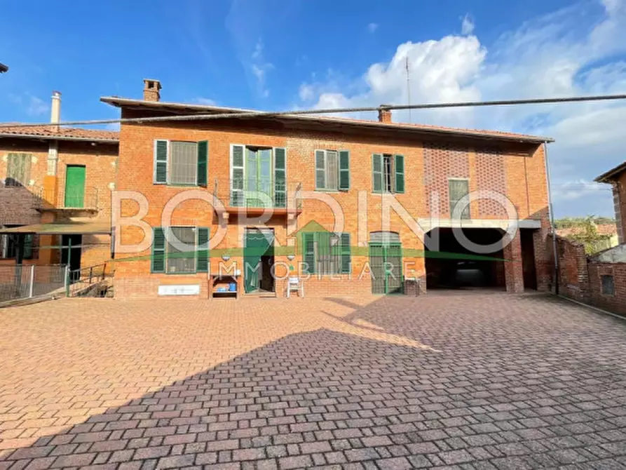 Immagine 1 di Casa indipendente in vendita  in Loc. Scandeluzza snc a Asti