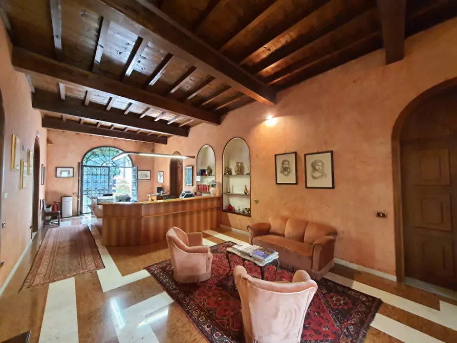 Immagine 5 di Palazzo in vendita  in via Verdi a Rovigo