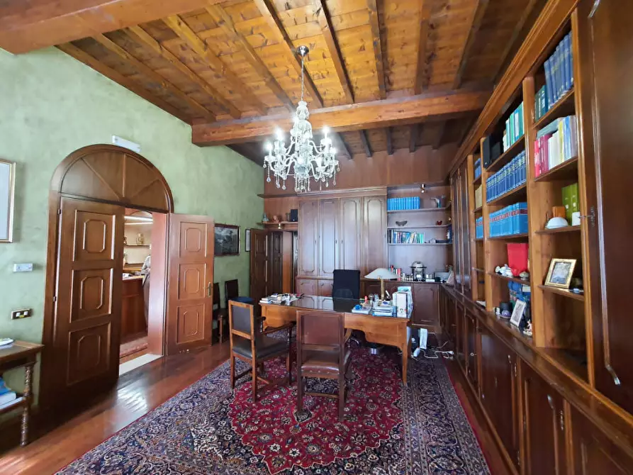 Immagine 6 di Palazzo in vendita  in via Verdi a Rovigo