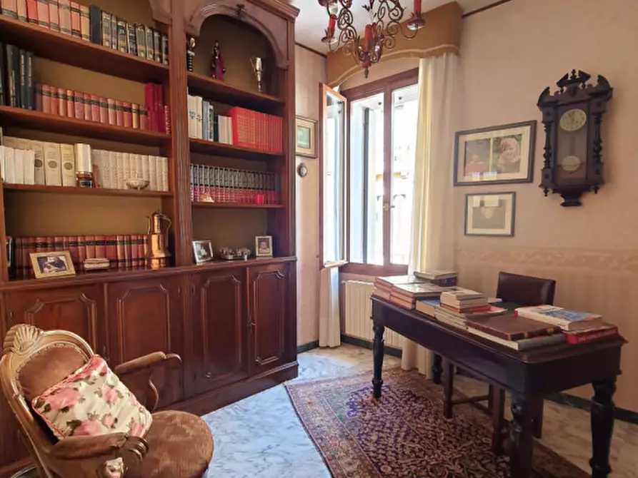 Immagine 9 di Palazzo in vendita  in via Verdi a Rovigo