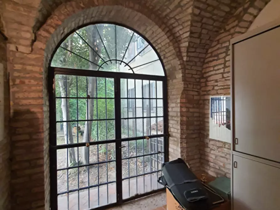 Immagine 11 di Palazzo in vendita  in via Verdi a Rovigo