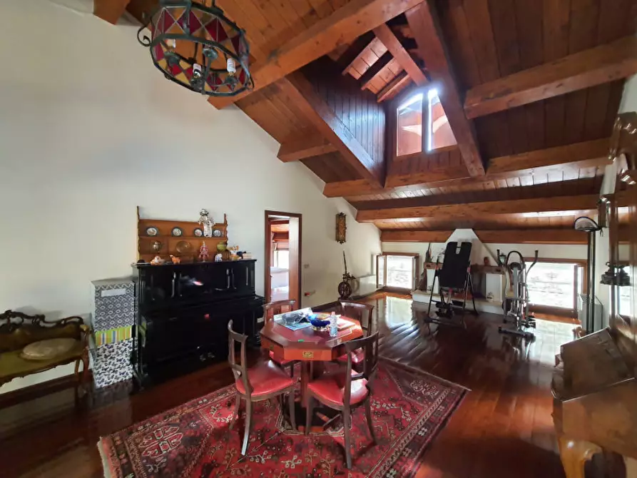 Immagine 25 di Palazzo in vendita  in via Verdi a Rovigo