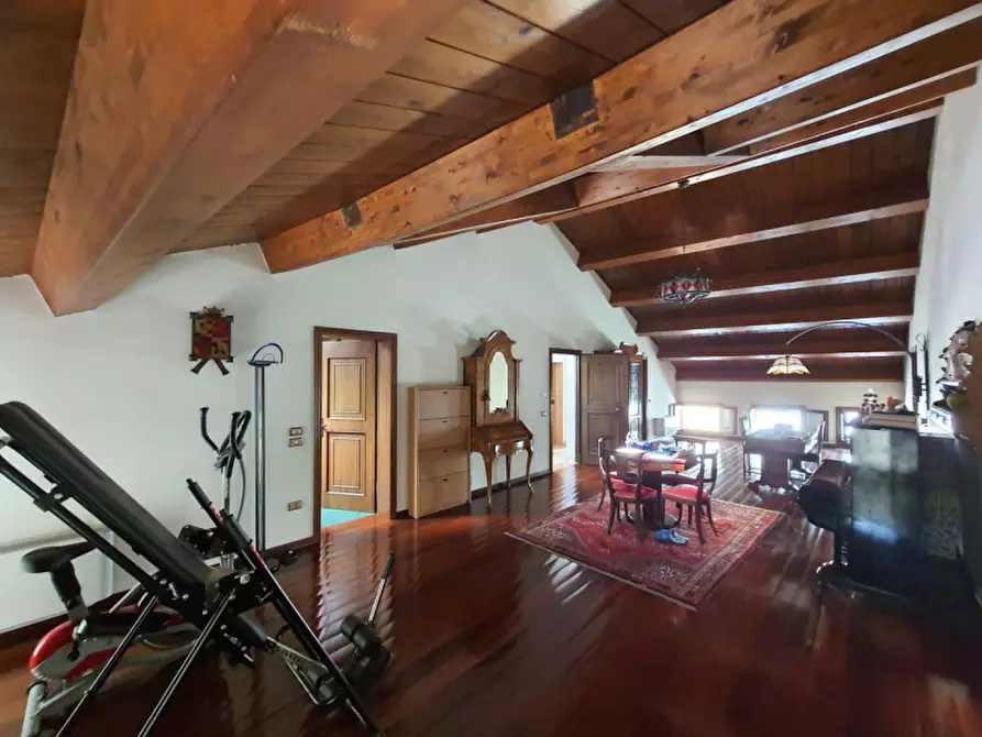 Immagine 26 di Palazzo in vendita  in via Verdi a Rovigo