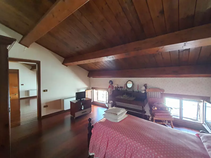 Immagine 28 di Palazzo in vendita  in via Verdi a Rovigo