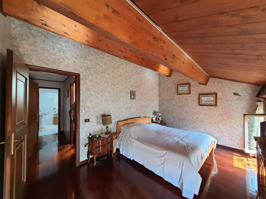 Immagine 29 di Palazzo in vendita  in via Verdi a Rovigo