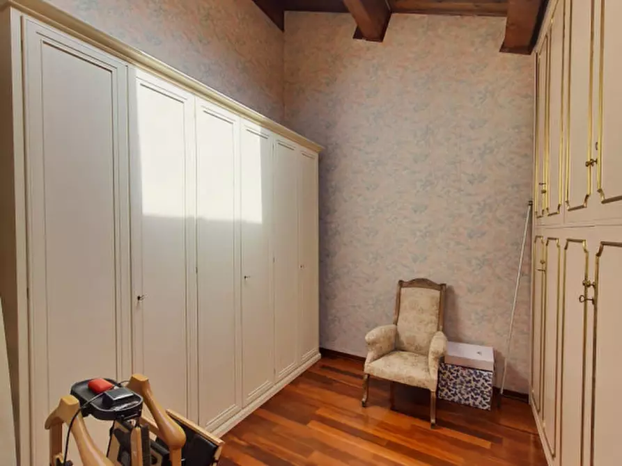 Immagine 31 di Palazzo in vendita  in via Verdi a Rovigo