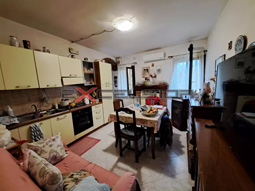 Immagine 3 di Casa bifamiliare in vendita  in Via G. Matteotti n.20 - bis Cavarzere (VE) a Cavarzere