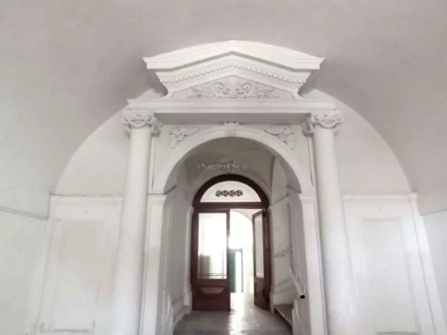 Immagine 7 di Casa indipendente in vendita  in Piazza Antonio Brancati a Ispica