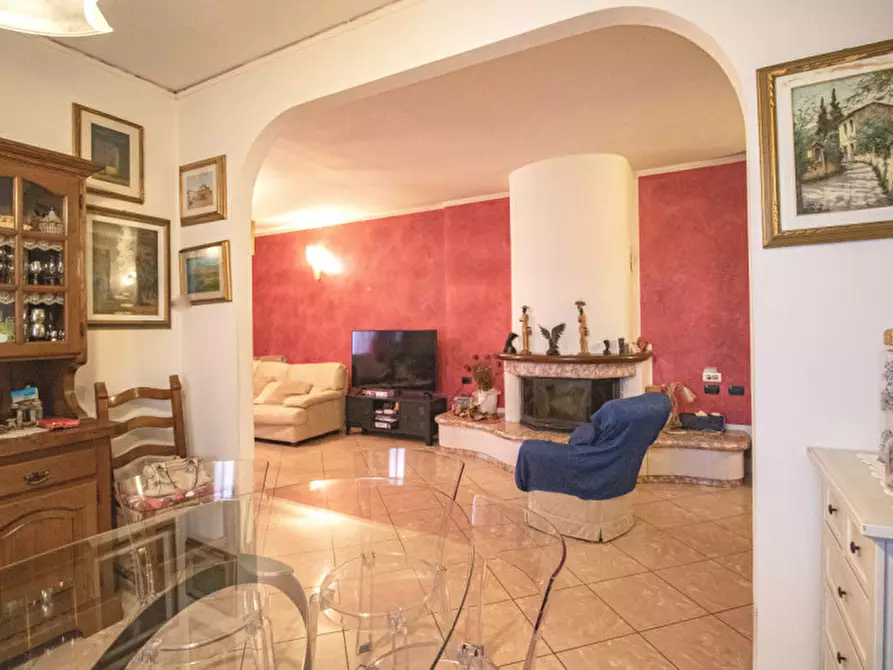 Immagine 4 di Casa indipendente in vendita  in Via Donatello a Poggio A Caiano