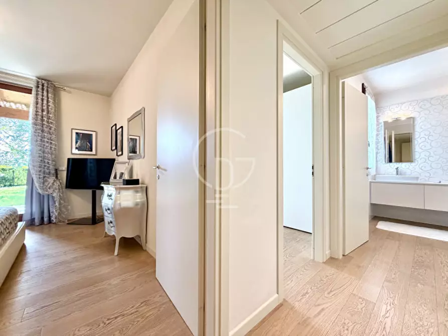 Immagine 12 di Casa indipendente in vendita  in Via Venezia a Desenzano Del Garda
