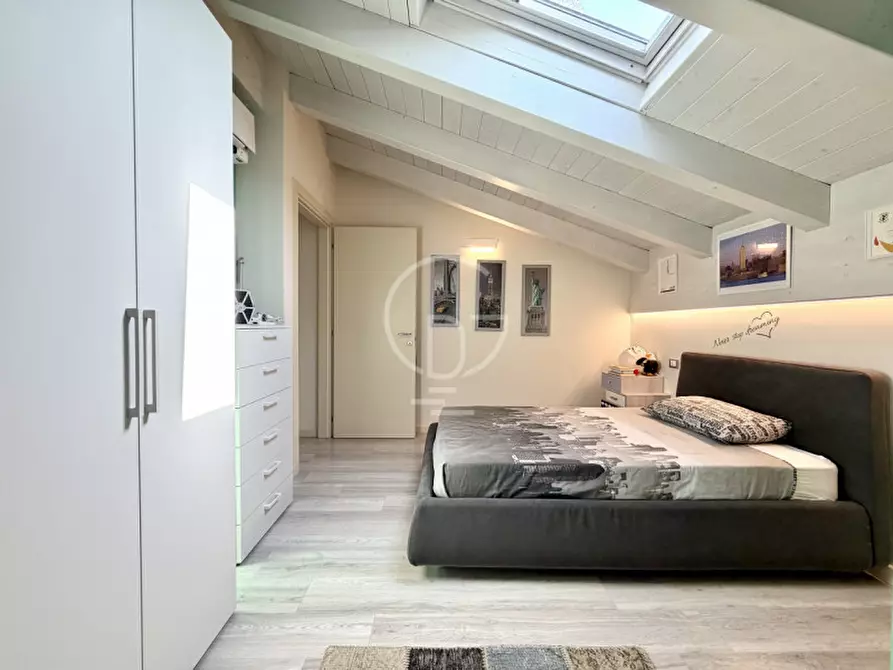 Immagine 17 di Casa indipendente in vendita  in Via Venezia a Desenzano Del Garda