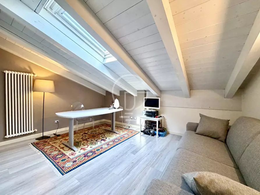 Immagine 20 di Casa indipendente in vendita  in Via Venezia a Desenzano Del Garda