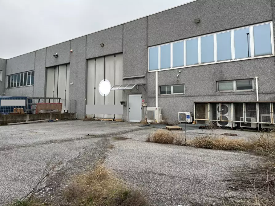 Immagine 1 di Capannone industriale in affitto  in Via dell'Artigianato a Buccinasco