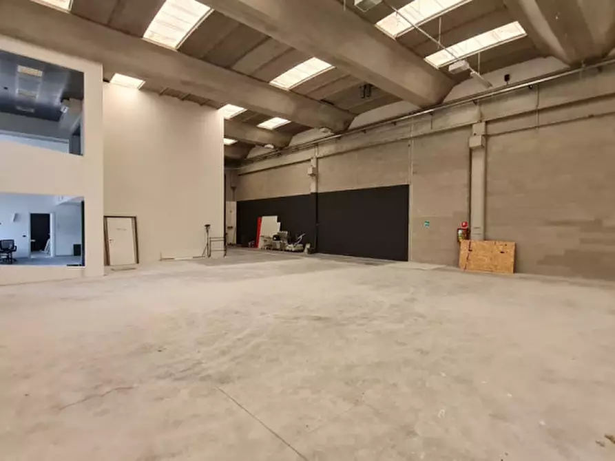 Immagine 3 di Capannone industriale in affitto  in Via dell'Artigianato a Buccinasco