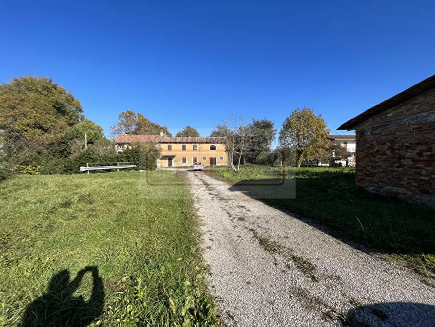 Immagine 1 di Rustico / casale in vendita  in Via Peschierette a Casier