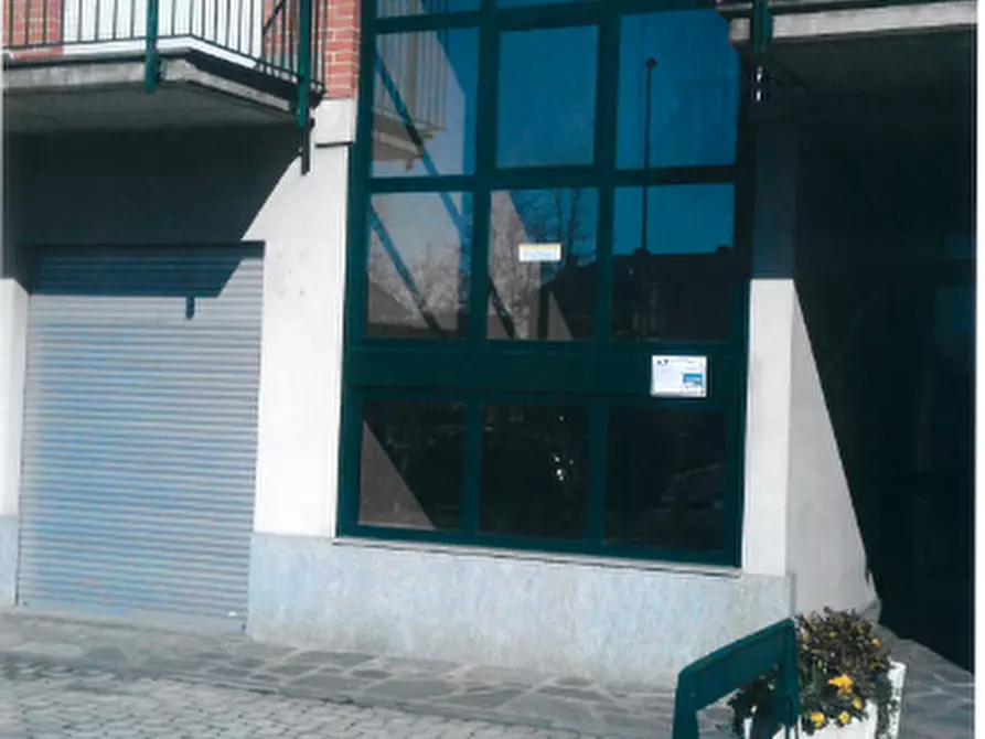 Immagine 2 di Negozio in vendita  in via chieri 2\e a Carmagnola