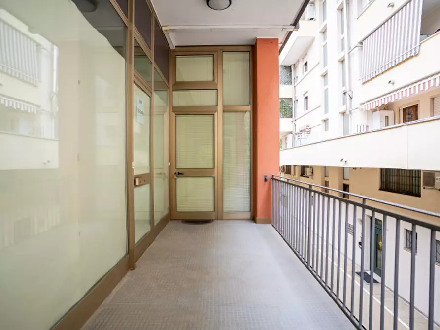 Immagine 7 di Ufficio in vendita  a Montegrotto Terme