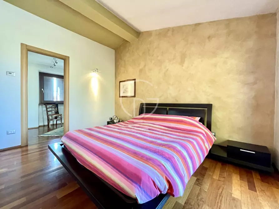 Immagine 17 di Villa in vendita  in Punta Grò a Sirmione