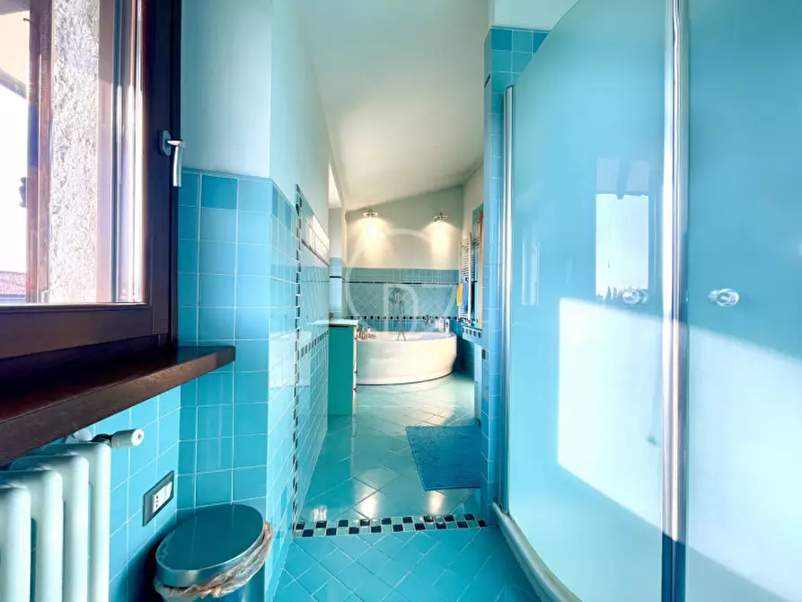 Immagine 21 di Villa in vendita  in Punta Grò a Sirmione