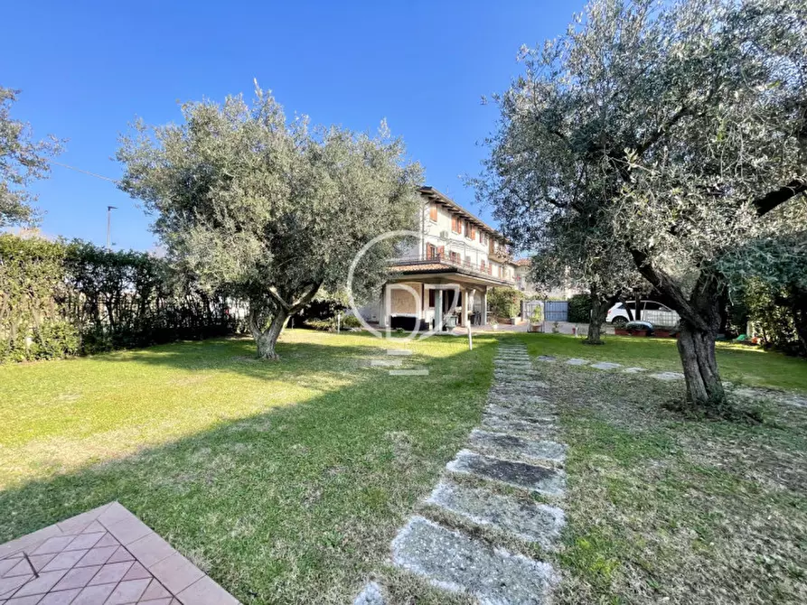 Immagine 23 di Villa in vendita  in Punta Grò a Sirmione