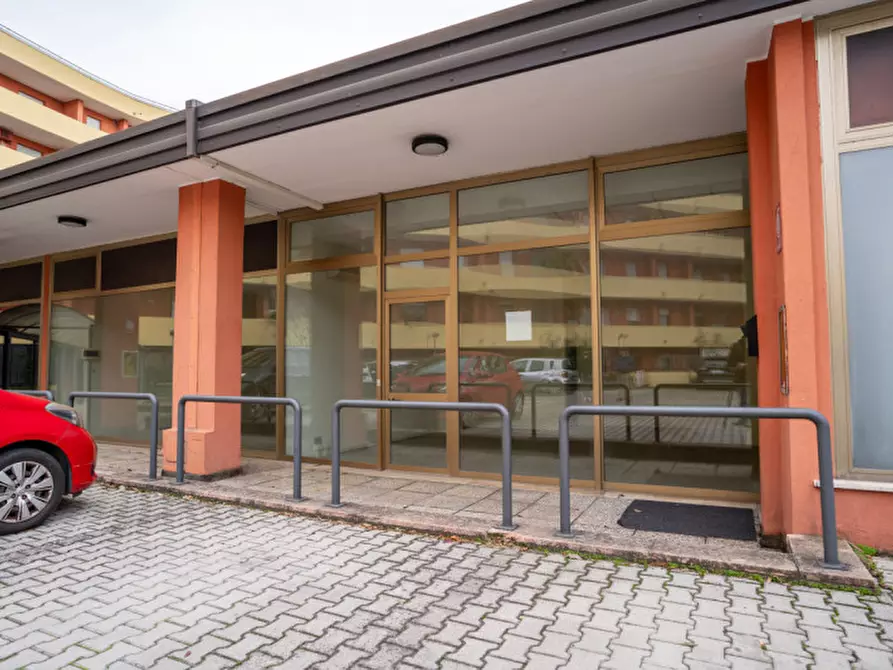 Immagine 7 di Ufficio in vendita  a Montegrotto Terme