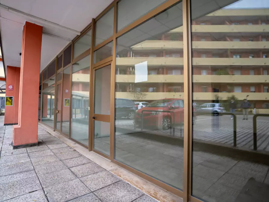 Immagine 8 di Ufficio in vendita  a Montegrotto Terme