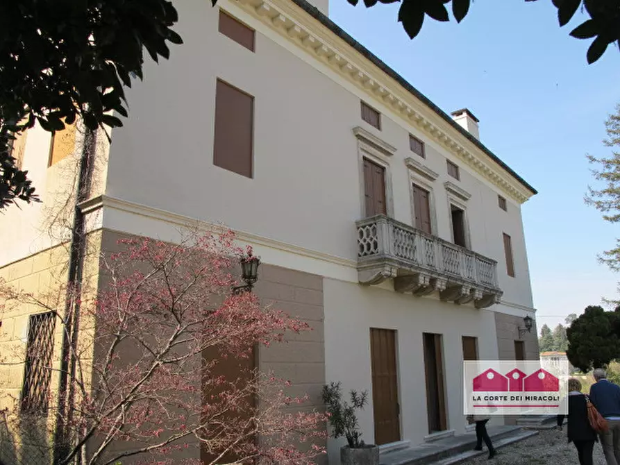 Immagine 1 di Villa in vendita  in Via Sacco a Arcugnano