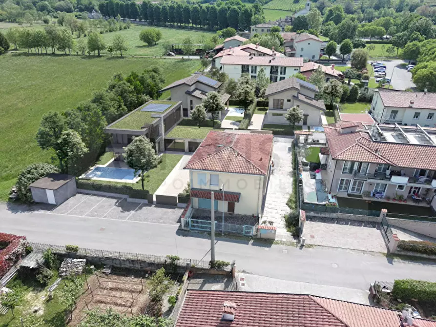 Immagine 7 di Villa in vendita  in Via Santuario a Rezzato