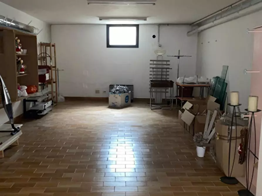 Immagine 6 di Negozio in affitto  in Piazza Italia a Maniago