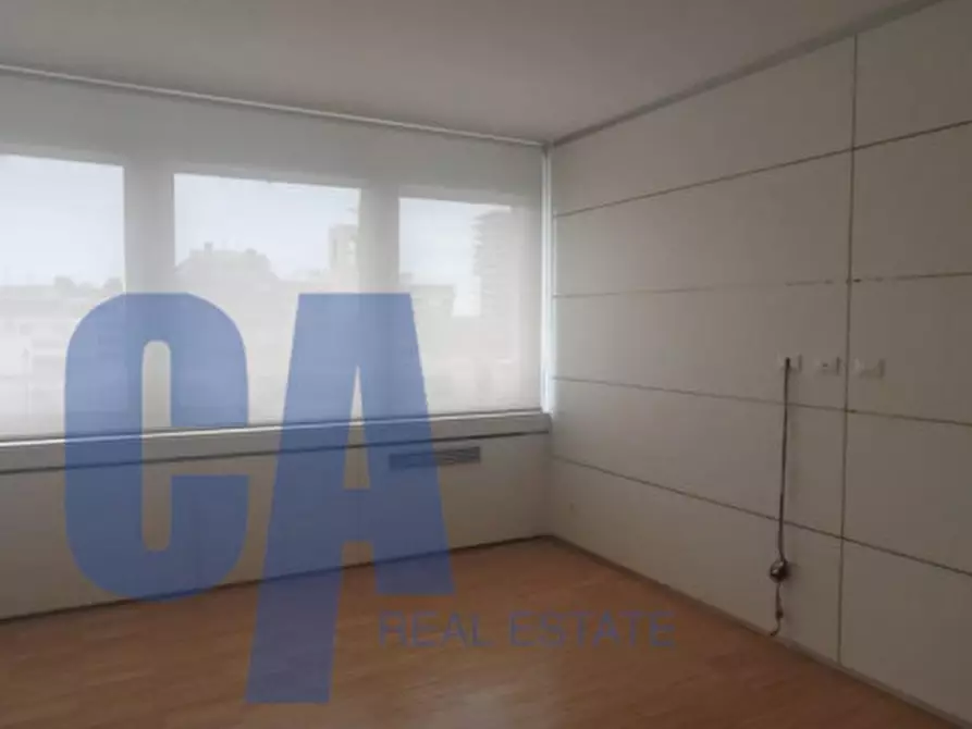 Immagine 17 di Ufficio in affitto  in VIA TONALE a Milano