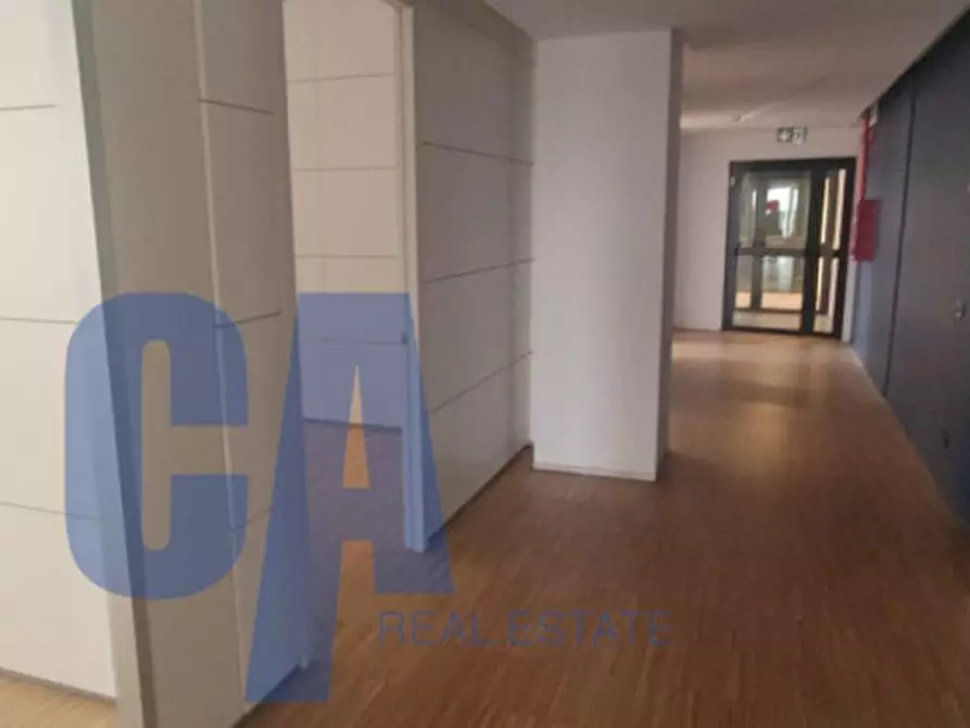 Immagine 22 di Ufficio in affitto  in VIA TONALE a Milano